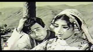 O MERE SHOKH SANAM Hit Song  PAKISTANI FILM SANGDIL [upl. by Ynnahc]