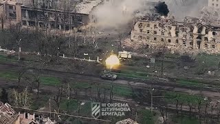 🔴 Ukraine War  Ukrainian Tank Blasts Russian Held Positions In Bakhmut [upl. by Malory]