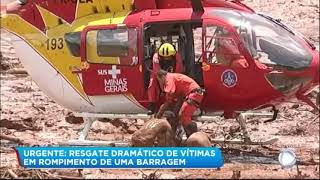 Corpo de Bombeiros faz resgate dramático de vítimas do rompimento de barragem [upl. by Orapma954]