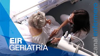 Un día con una EIR de Geriatría [upl. by Atiuqet952]