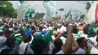 Torcida Faz a Festa em frente ao Ct do Palmeiras RumoaoEnea 26112016 [upl. by Marve]