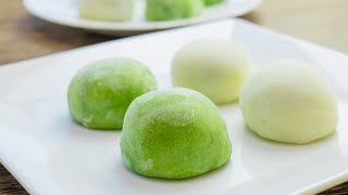 Super easy chewy Mochi in 10 minutes matcha and nature flavor [upl. by Nylac]