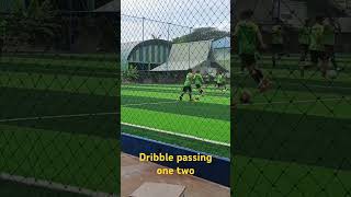 Dribbel passing one two zerotohero75shorts [upl. by Iruj]