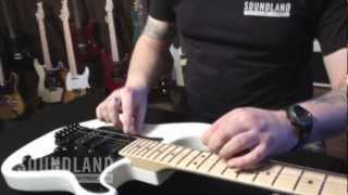 Soundland Tutorials  Wie besaitet man eine EGitarre mit Floyd Rose Tremolo [upl. by Ainerbas]