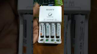 Cargador y pilas recargables Sony [upl. by Milda989]