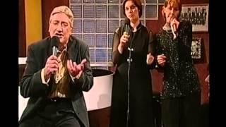 McPhail amp Gadsby  John Gadsby sings about Winston Peters [upl. by Shevlo]