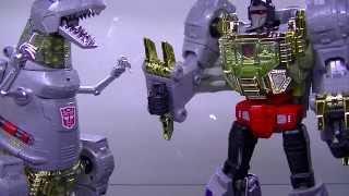 Comparison of Transformers Masterpiece Takara MP8 Grimlock and Hasbro MP03 Grimlock [upl. by Yrtua153]