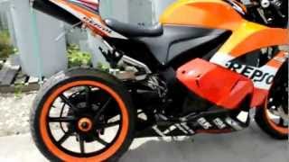 Honda CBR 400cc  Repsol [upl. by Tavy]