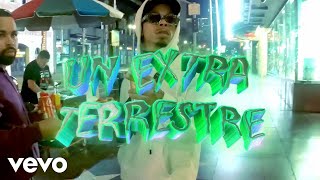 Jamby El Favo  Un Extraterrestre Video Oficial [upl. by Mirak]