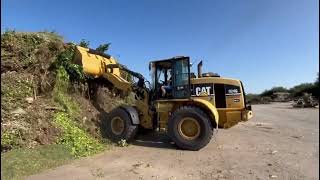 chargeuse sur pneus Caterpillar 924G [upl. by Daphene]