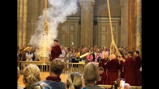 The Botafumeiro Incense Burner Swings at the Pilgrims Mass in St James Cathedral [upl. by Peggie]