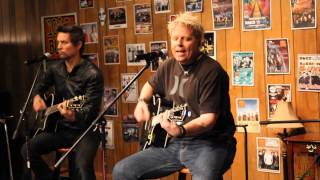 1029 the Buzz Acoustic Sessions The Offspring  Self Esteem [upl. by Meaghan419]