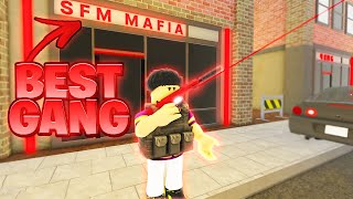 This GANG Gave Me The BEST GUNS In The Game  Roblox Street Life [upl. by Xylon]