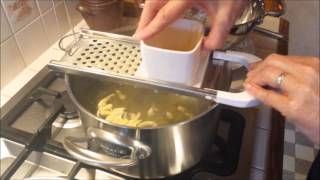 Cuisine Spaetzle la recette [upl. by Nesnah]