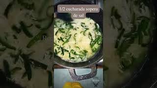 Arroz con queso 👑 recetas recetamexicana arroz queso shorts [upl. by Leirum]