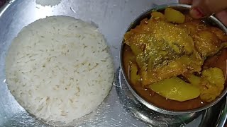 phool kopi diye macher jhol ❤🤗bengalicooking food cooking viralvideo [upl. by Borgeson]