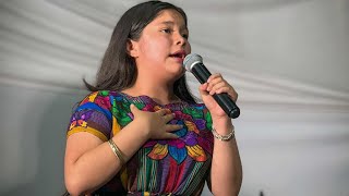 Solista ￼ Debora Cetino hija del pastor César cetino [upl. by Selemas]