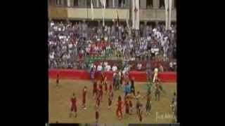 Calcio Storico Fiorentino 1994 Rossi vs Verdi [upl. by Edialeda]