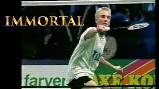 10 MOST FAMOUS Badminton Trick Shots [upl. by Akemyt247]