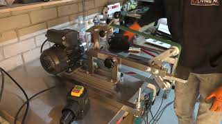 BATKO MACHINES  Frank Rijkaard does unboxing en test the BATKO1400XL belt grinder [upl. by Anom284]