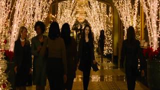 Twilight chapitre 5 Révélation 2ème partie  Bande Annonce 2 VF  HD [upl. by Vanzant]