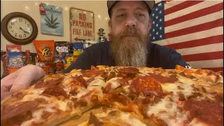 DiGiorno Classic Crust 🍕🧀🌶️ Spicy Wolvie Pie Is It Pizza Or Pie Frozen Food Find [upl. by Yaker]