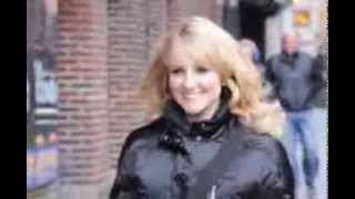 Melissa Rauch meets fans outside Letterman Show [upl. by Ynffit]