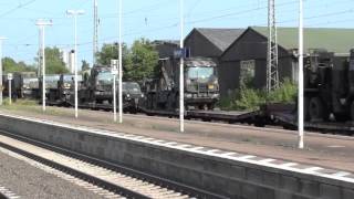 militaire trein uit Nederland in Wunstorfmilitairzug [upl. by Llydnek]