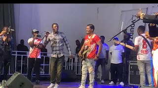 Aleck Macheso amp Peter Moyo singing samanyemba at Macheso home coming at auquatic Chitungwiza [upl. by Aetnuahs97]