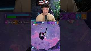 HE VOLADO CON LA MOTOSIERRA EN FORTNITE 😱 fortnite fortniteclips [upl. by Amhser]