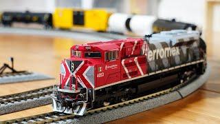 Athearn Ferromex SD70ACe HO Scale Unboxing [upl. by Steffane749]