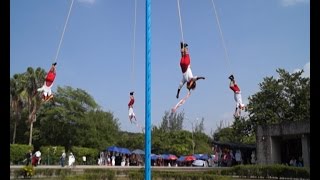 VOLADORES DE PAPANTLA CEREMONIA COMPLETA [upl. by Namref814]