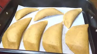 Empanadas de platano MADURO con queso al HORNO [upl. by Etnaled]