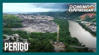 Possibilidade de desastre ambiental deixa moradores de Volta Redonda RJ em alerta [upl. by Harbert]