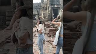 Monkeys steal jacket but security guy uses slingshot on monkeys to get it back lopburi thailand [upl. by Attecnoc252]