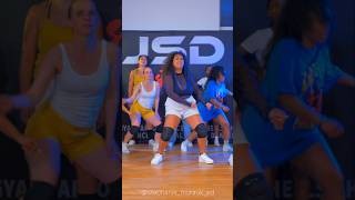 Choreo by stephaniemorauxjsd4239 jsdstudio jsd coursdedanse lieusaint afro afrodance [upl. by Alyworth]