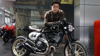 2017 Ducati Scrambler Cafe Racer  Simon Kwan意大利試車 [upl. by Shewmaker369]