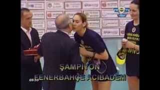 Fenerbahçe Kadın Voleybol takımı şampiyon  2009  Kupa Töreni [upl. by Etnwahs]