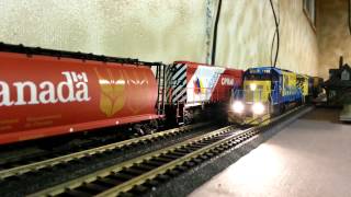 New HO SD402 ONR amp a few new loads [upl. by Ettenan]