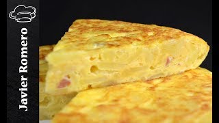 Tortilla de patatas fácil con beicon y queso Recetas de Javier Romero [upl. by Ayhdnas]