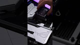 Installing an Alphacool CPU Block to a 12600k on the Asus ROG Maximus Z690 Formula [upl. by Lamont751]