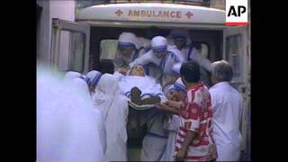 INDIA CALCUTTA MOTHER TERESA RELEASED FROM HOSPITAL [upl. by Elokcin]