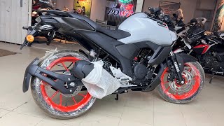 New Yamaha FZS V4  Fantastic White  Features  Mileage  Top Speed  Discount Price  Top Review [upl. by Yllor229]