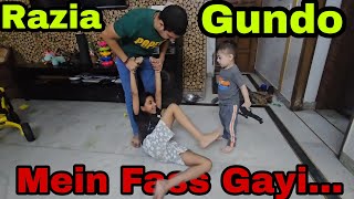 Razia Gundo Mein Fass Gayi  Daily Vlogging Day12 [upl. by Yle]