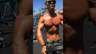 Fitness Model Christian Fleenor Muscle Beach Gym Pump Workout Styrke Studio aesthetics fitness [upl. by Accem]