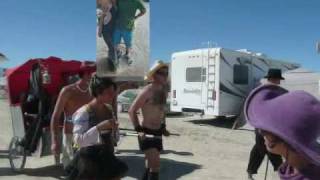 Burning Man  une semaine dans le désert en français [upl. by Ferde]