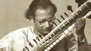 Sitar Samrat Nikhil Banerjee Teaches Sitar  Raga Yaman 1971 Univ of Berkeley [upl. by Otilrac]