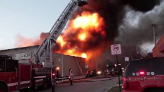 ShapPhoto Massive Chicago 4 11 Alarm fire 111513 [upl. by Eicnahc]