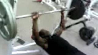 lil wayne bench press 225 no spotter [upl. by Farny99]