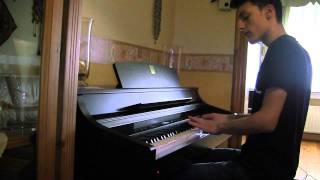 Halil Furkan Bektas Alyazmalim hamamda ilk gozyasi gulpembe hababam sinifi piano [upl. by Ojyllek]